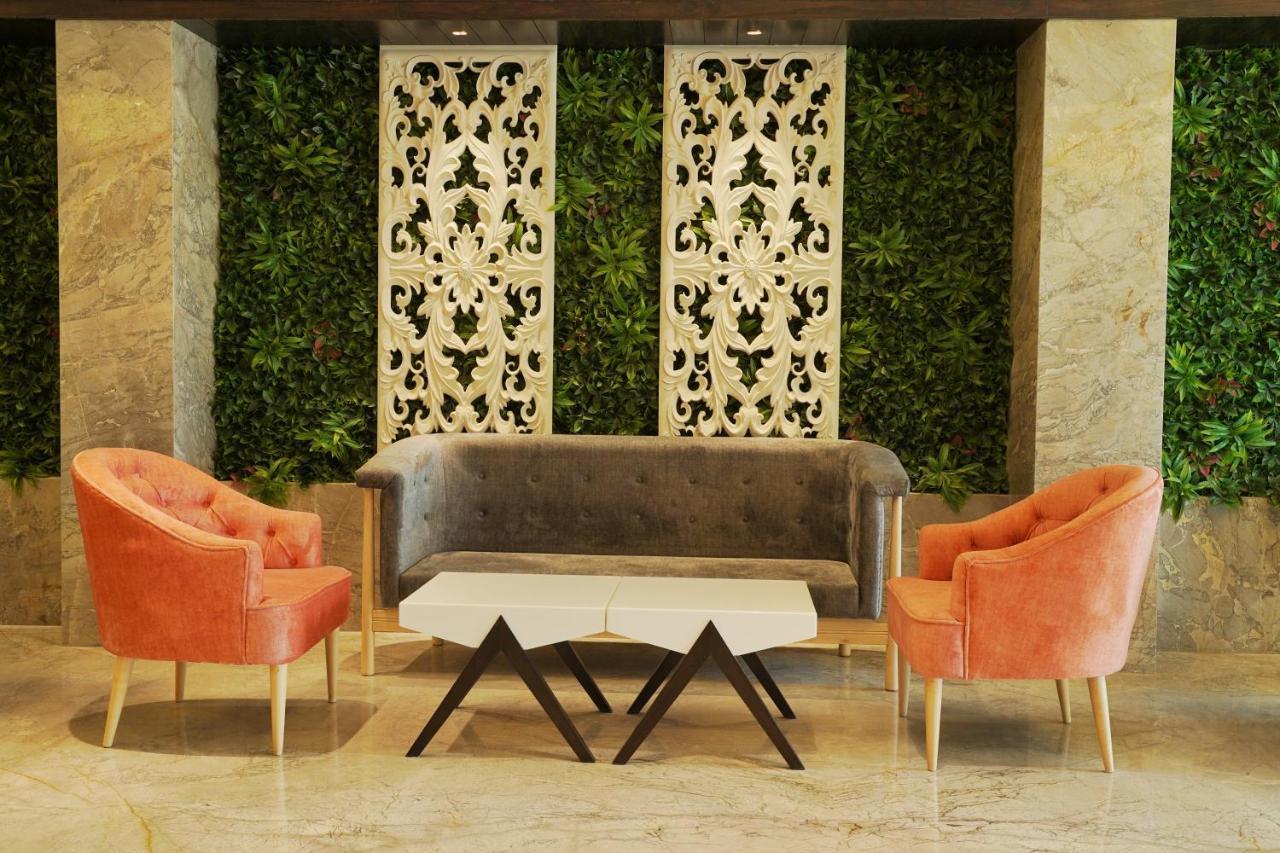 Howard Johnson By Wyndham Udaipur Roop Nagar Buitenkant foto
