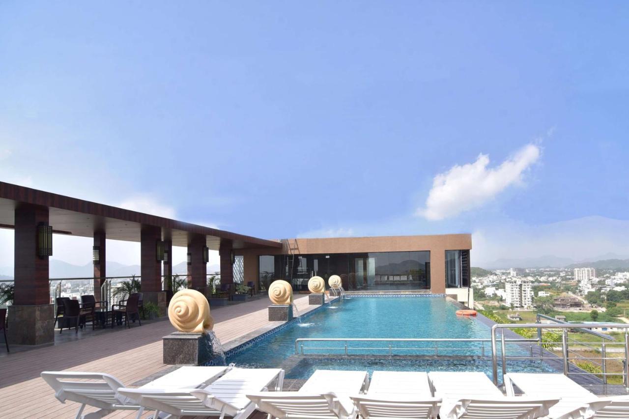 Howard Johnson By Wyndham Udaipur Roop Nagar Buitenkant foto
